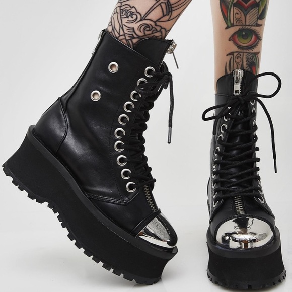 gravedigger boots